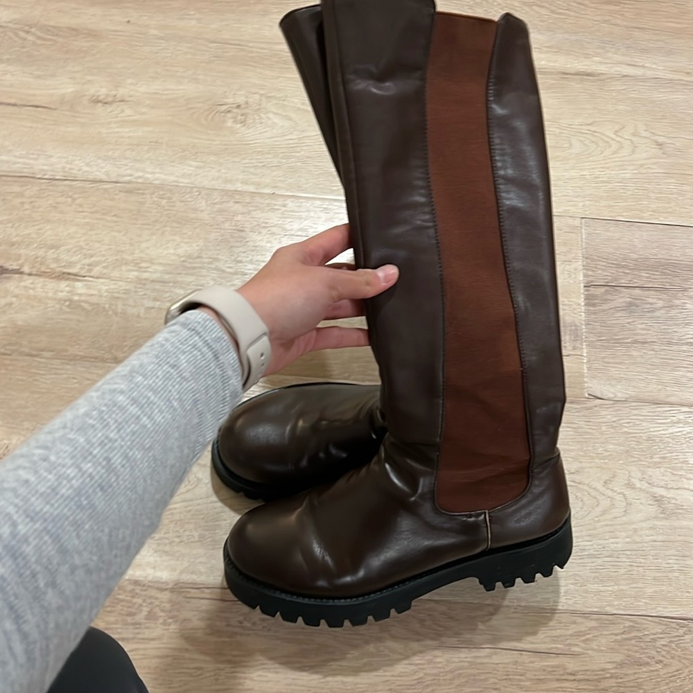 Leather boots